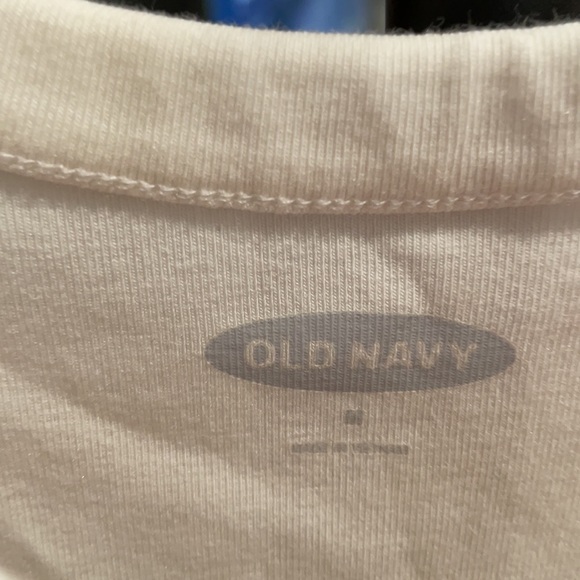 Old navy white tank top size medium. - Picture 2 of 2